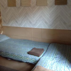 Zimmer mit zwei Einzelbetten